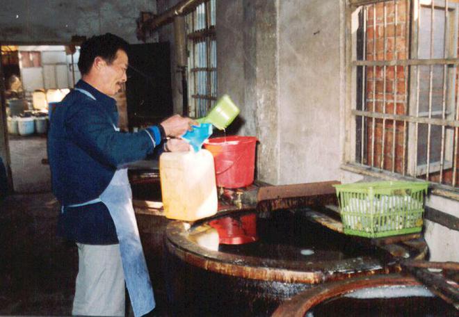 一勺盐浙江父子却靠它撑起一个千亿帝国九游会J9入口花2000元冤枉钱买了(图17)